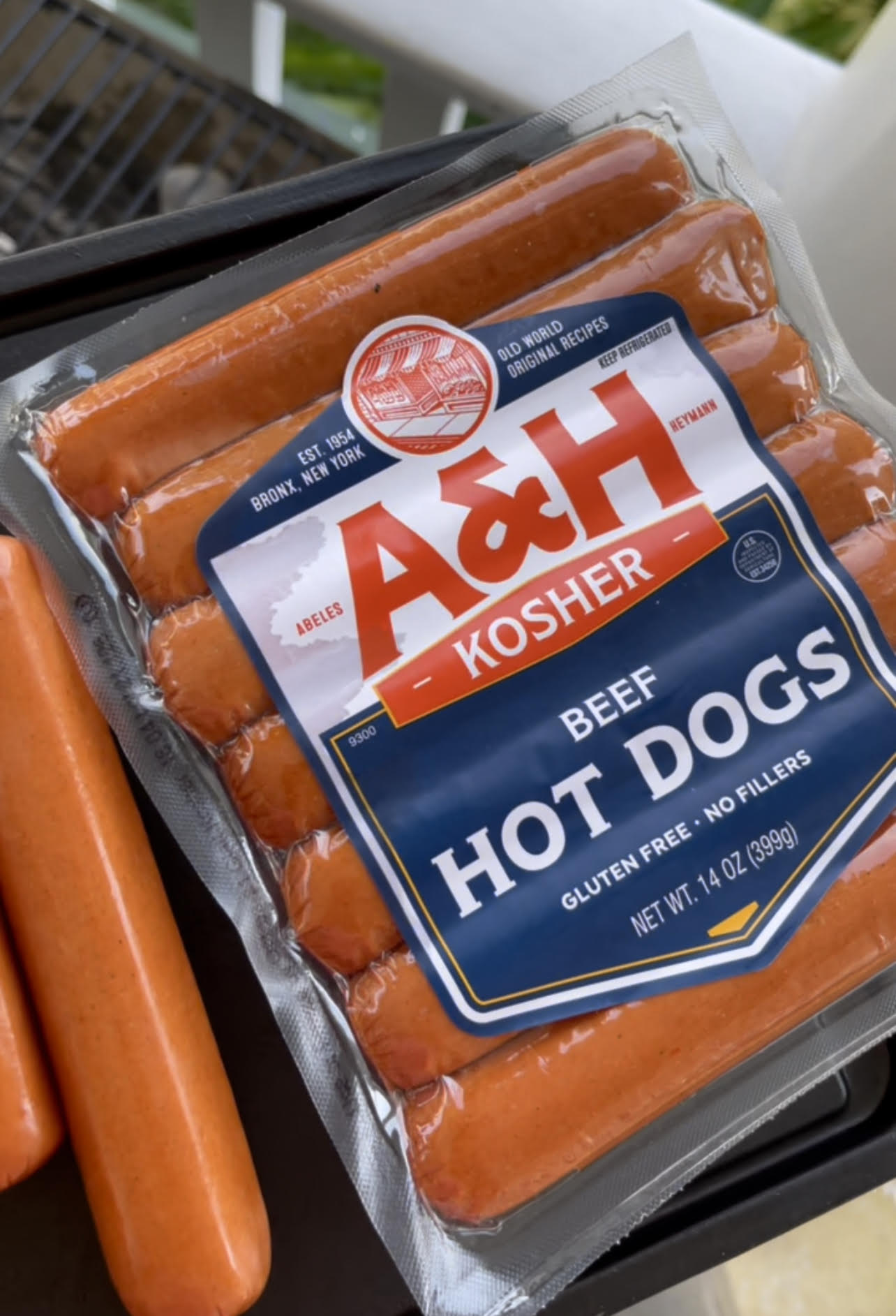 Grilled Knoblewurst
